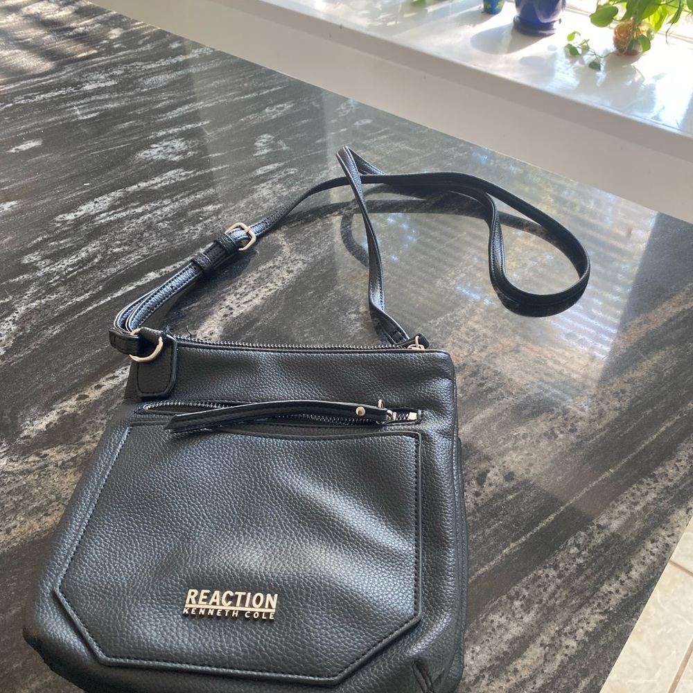 Kenneth Cole Reaction Black Leather Crossbody Bag